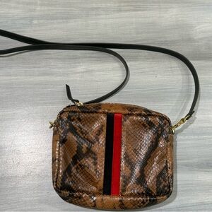 Clare V midi Sac Brown Snake Print Bag with Red Accent